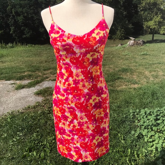 Guess Dresses & Skirts - Floral Guess Sundress (M)